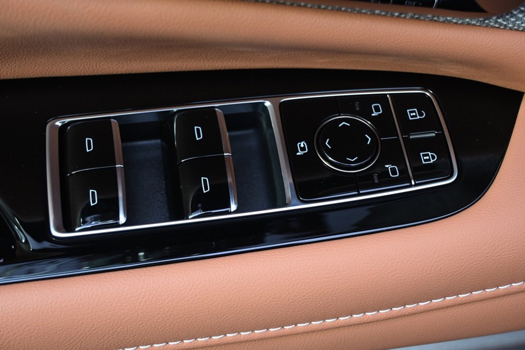 New 2026 Cadillac Optiq Sport 2 image 23