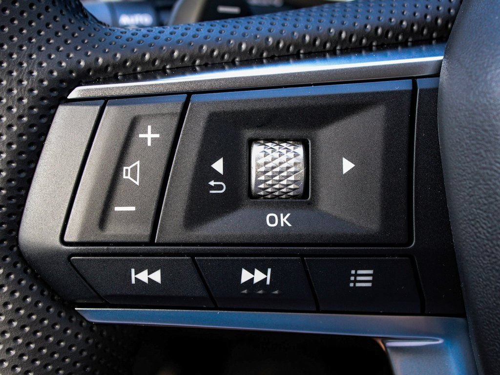 Used 2025 Mitsubishi Outlander SE AWD/4WD image 27