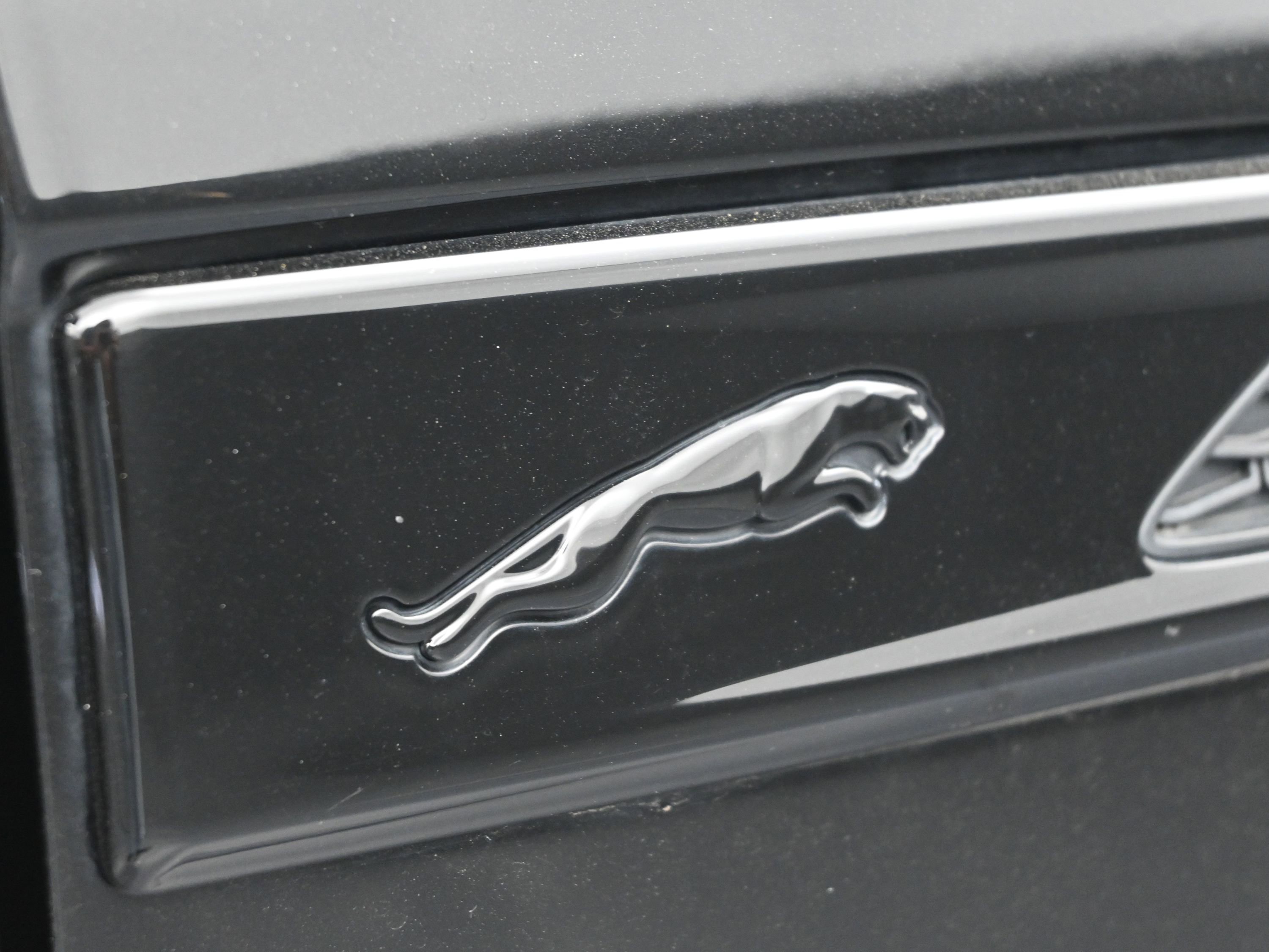 Used 2022 Jaguar F-PACE S image 14