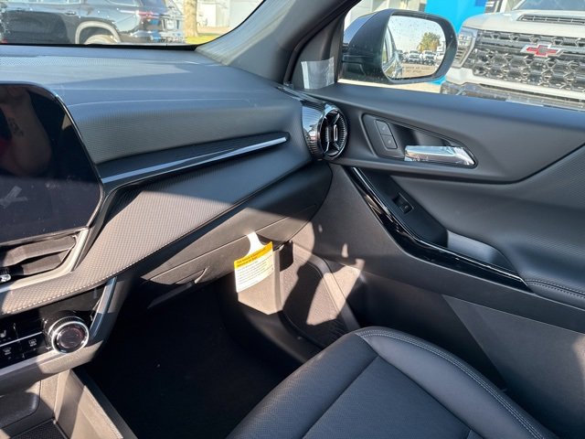 New 2026 Chevrolet Equinox LT w/ Convenience Package II image 18