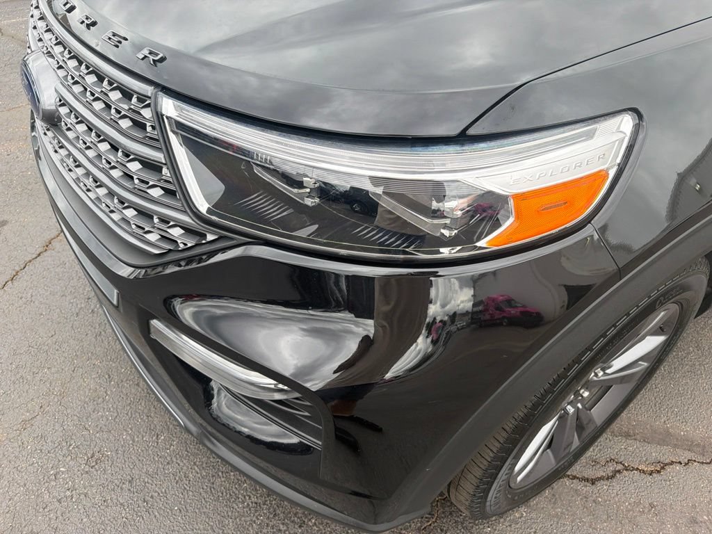 Used 2023 Ford Explorer XLT w/ Equipment Group 202A AWD/4WD image 15