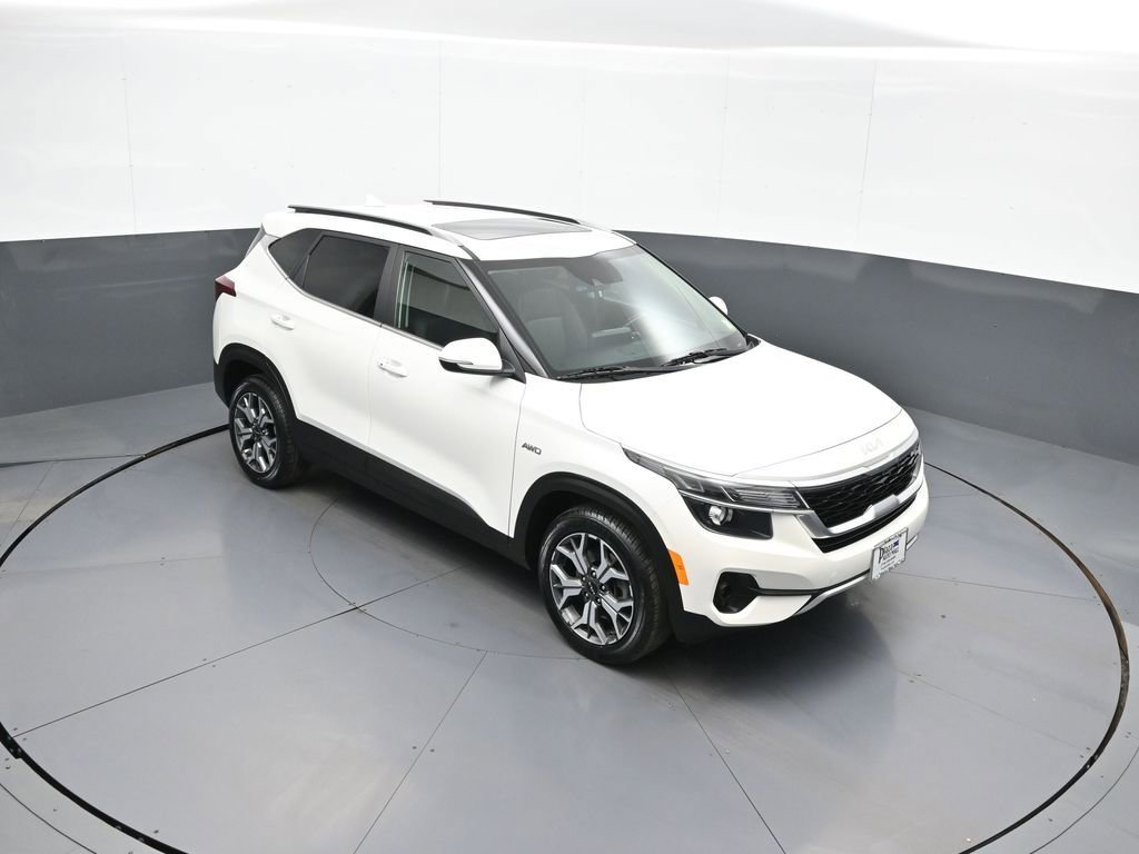 Certified 2022 Kia Seltos EX image 36