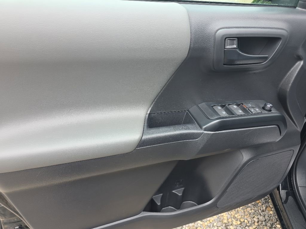 Certified 2023 Toyota Tacoma SR AWD/4WD image 12