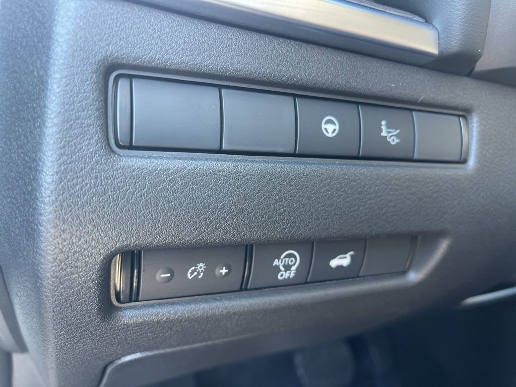 Used 2024 Nissan Rogue Platinum w/ Platinum Premium Package image 29