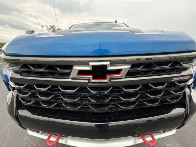 Certified 2022 Chevrolet Silverado 1500 ZR2 w/ Technology Package AWD/4WD image 32
