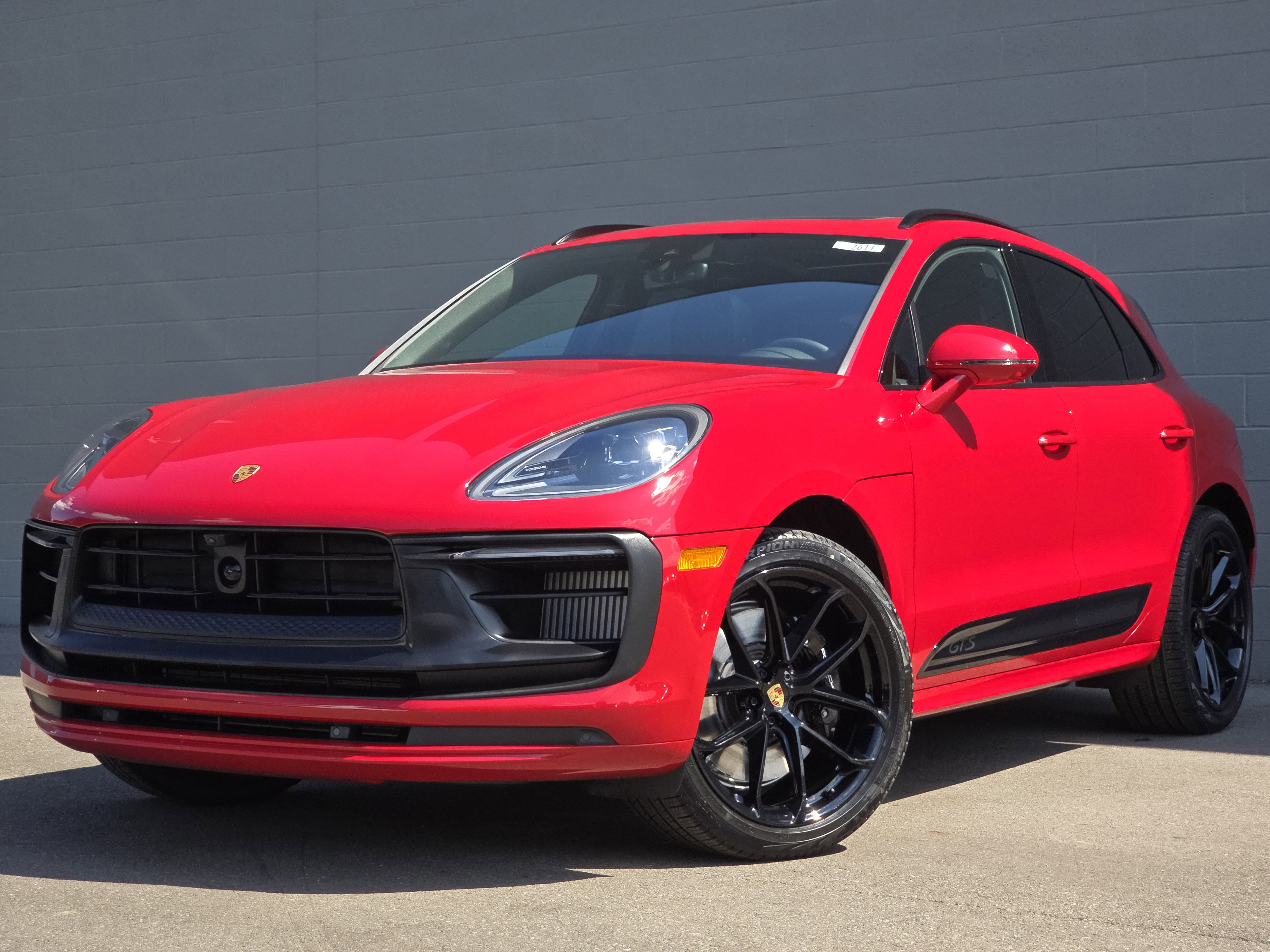 New 2025 Porsche Macan GTS video 1