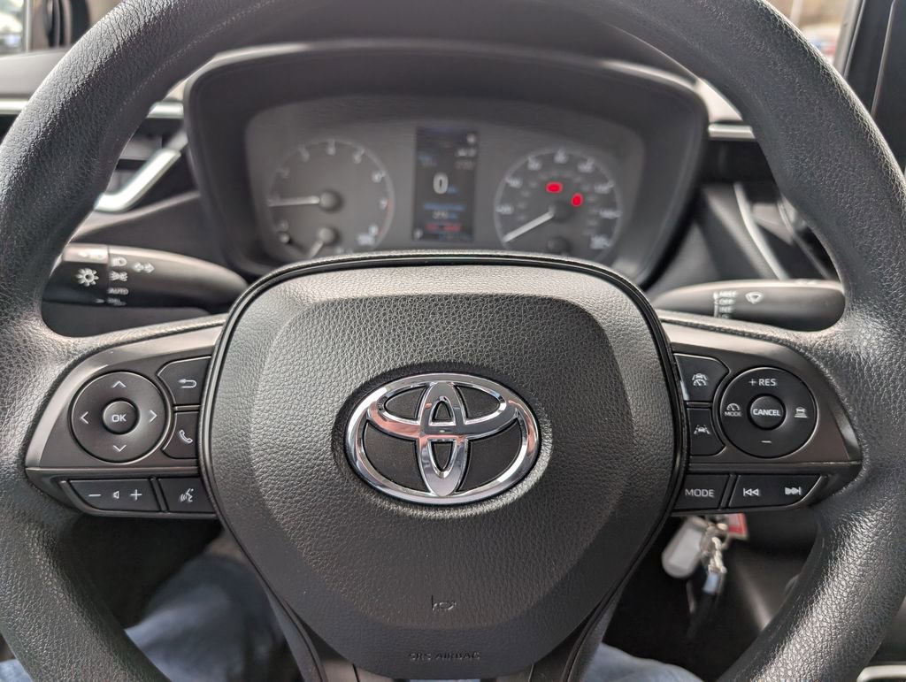 Used 2023 Toyota Corolla LE w/ Carpet Mat Package (TMS) FWD image 22