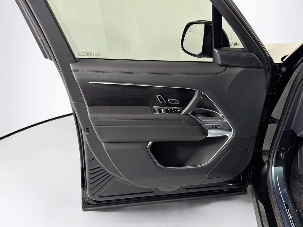 New 2026 Land Rover Range Rover SE AWD/4WD image 24