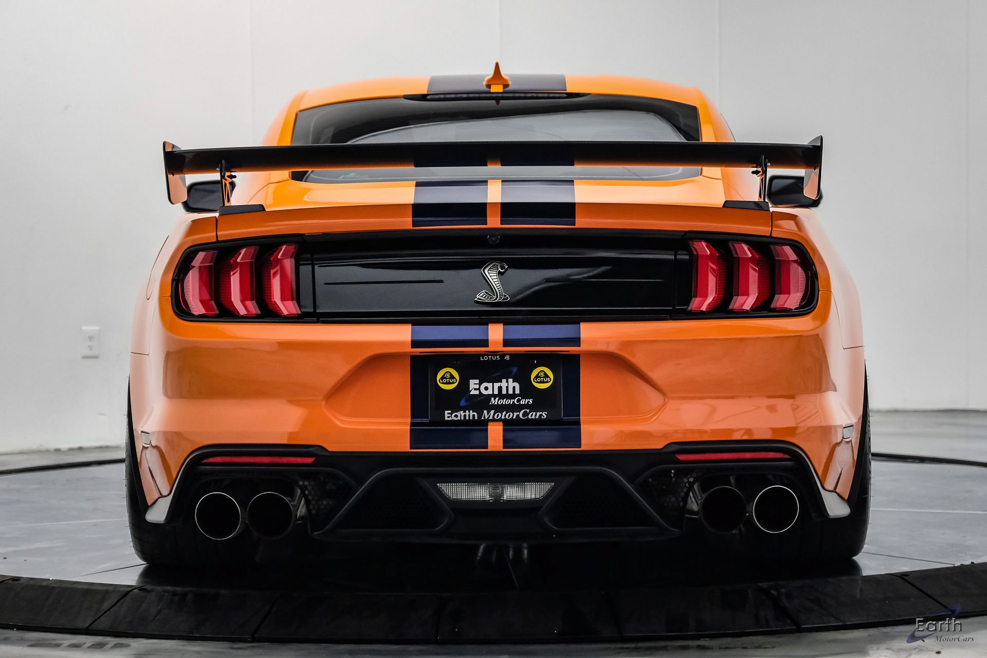 Used 2020 Ford Mustang Shelby GT500 w/ Carbon Fiber Track Pack RWD image 15