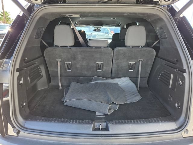 Certified 2025 Chevrolet Traverse LT w/ Midnight/Sport Edition FWD image 14
