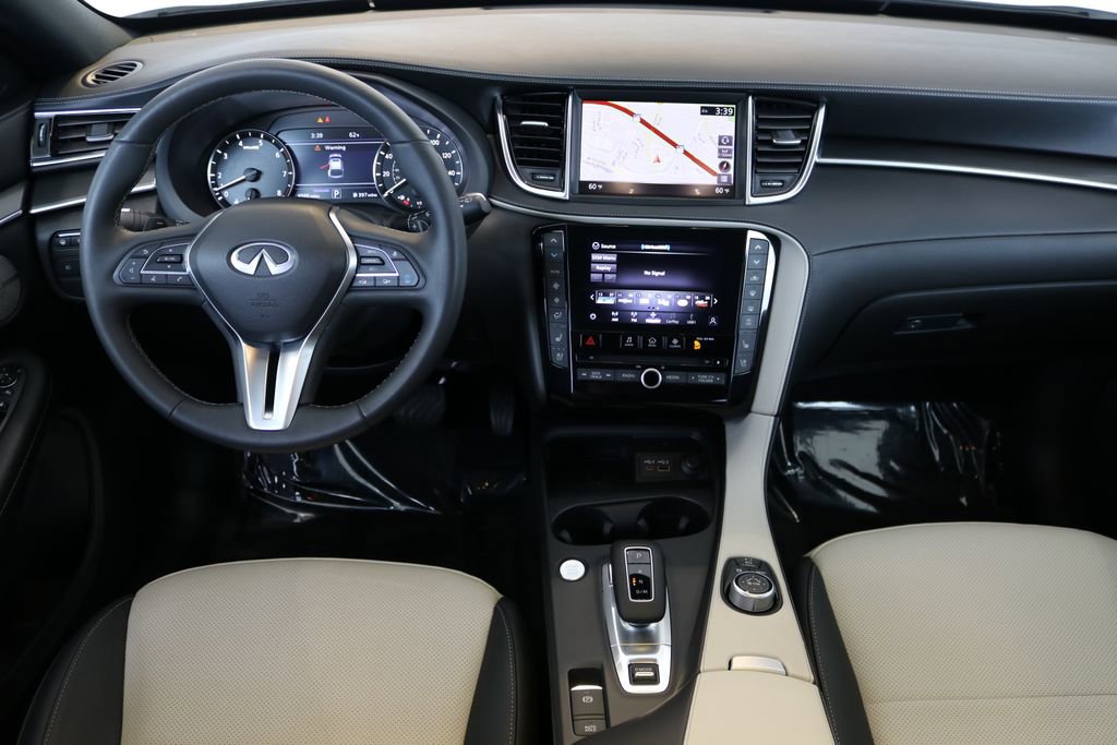 Certified 2025 INFINITI QX55 Essential image 21