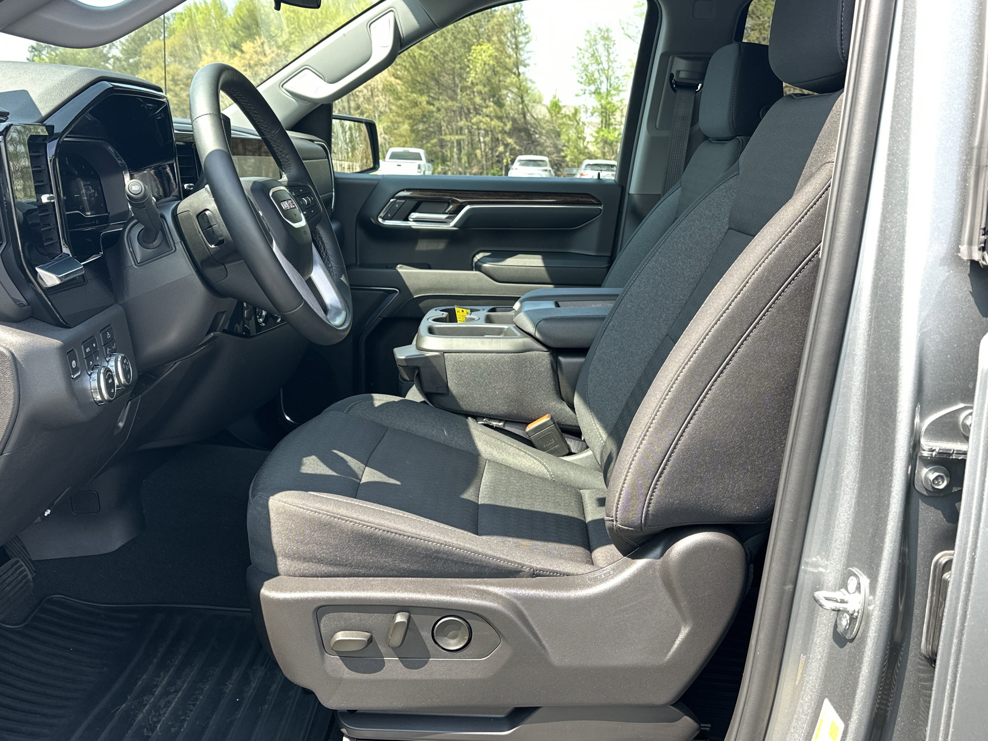 Used 2024 GMC Sierra 1500 Elevation w/ X31 Off-Road Package image 9