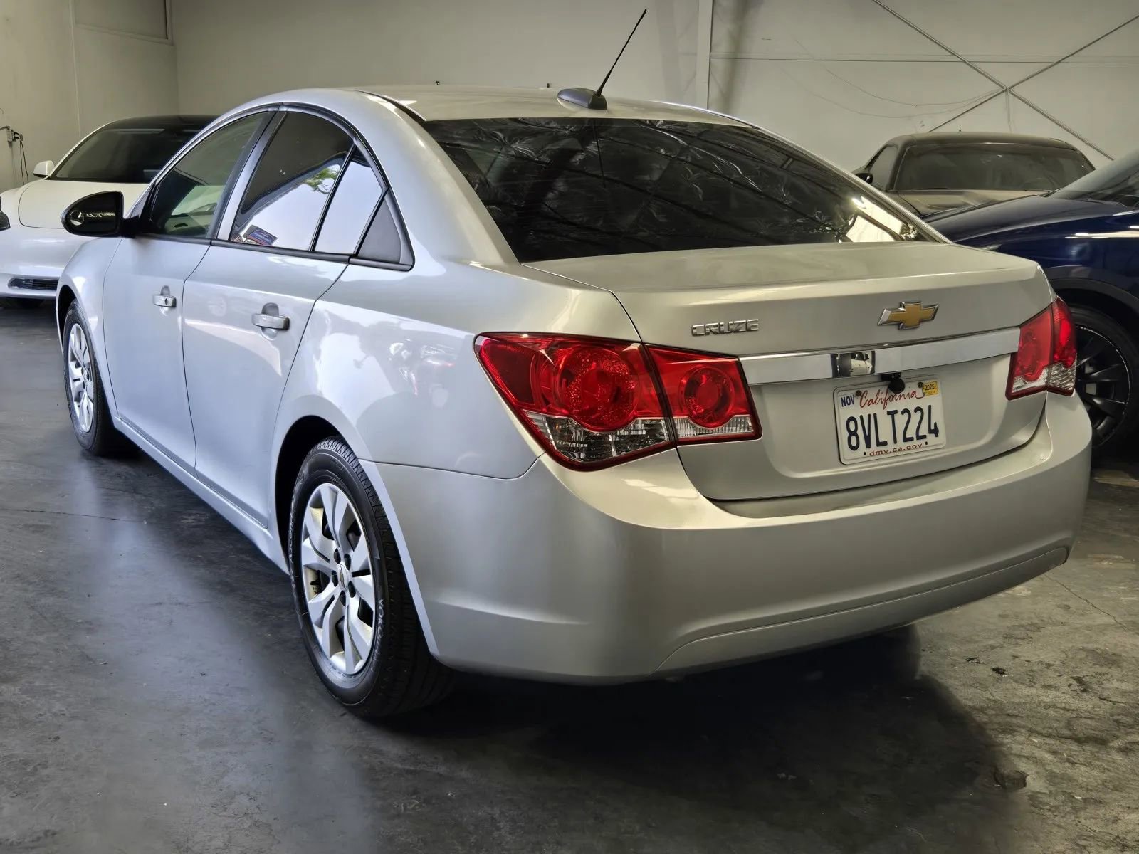 Used 2016 Chevrolet Cruze LS FWD image 2