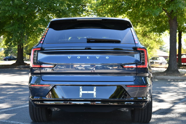 New 2026 Volvo EX90 Ultra AWD/4WD image 6