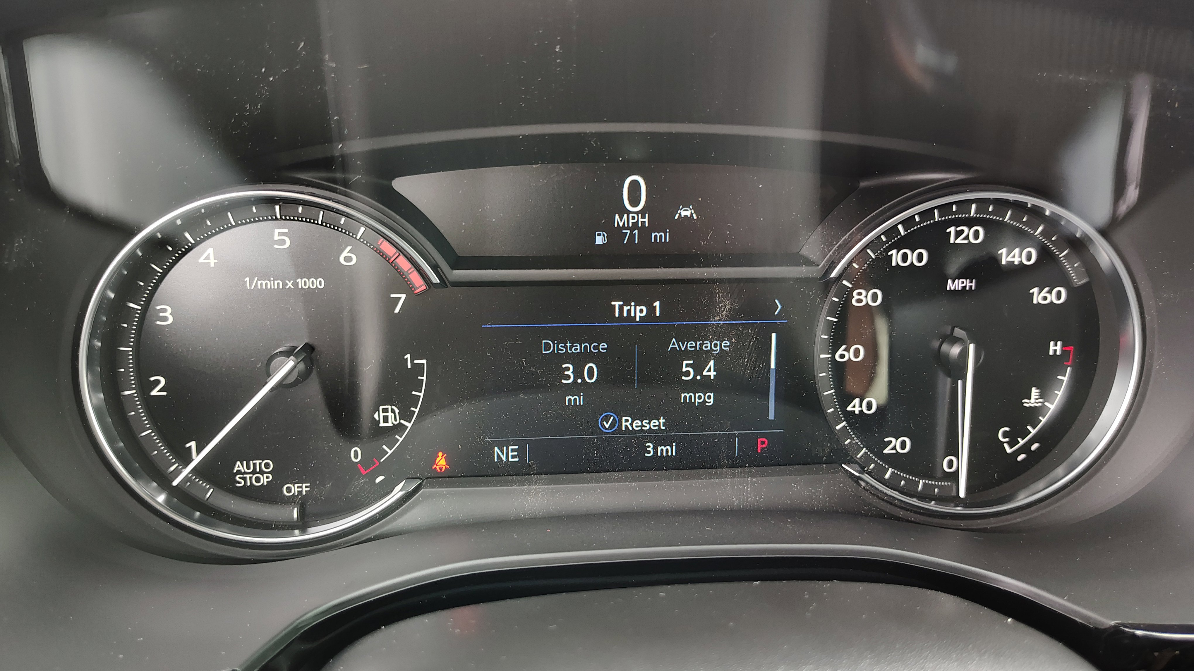 New 2025 Cadillac XT5 Luxury image 14