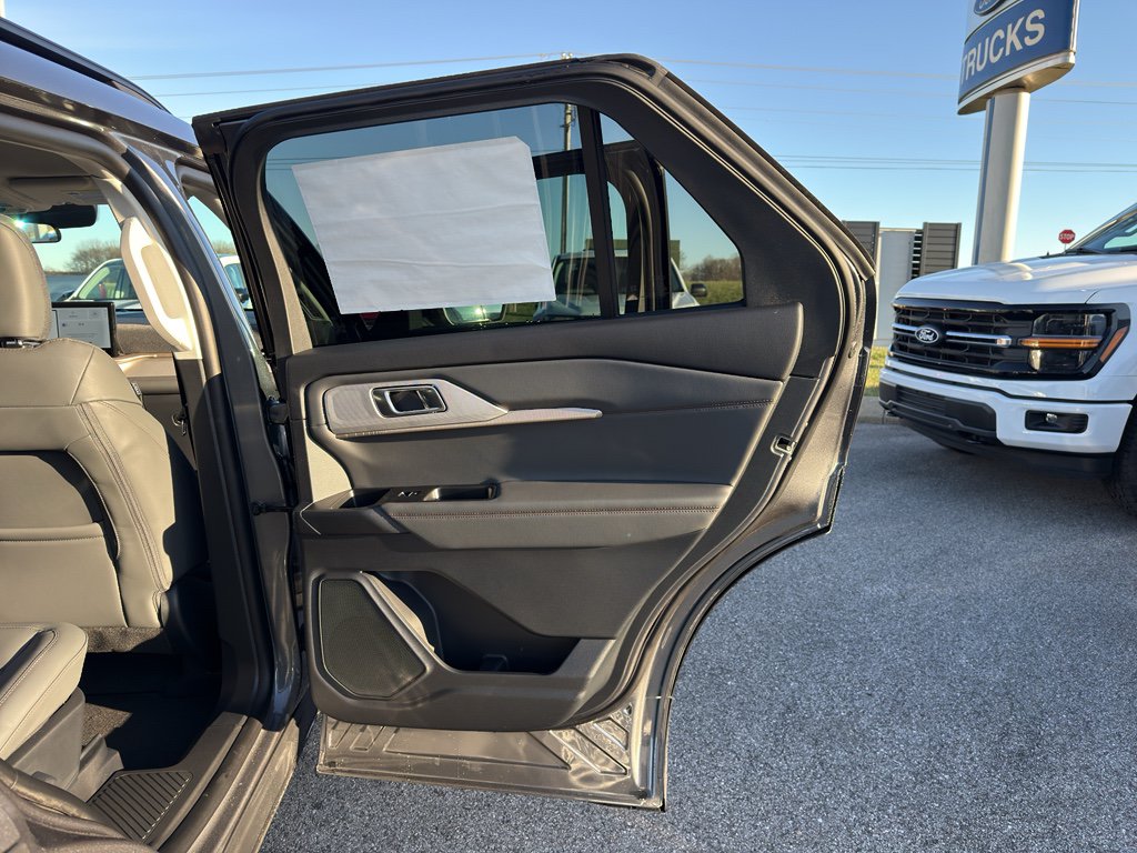 New 2026 Ford Explorer Active w/ Active Comfort Package RWD image 16