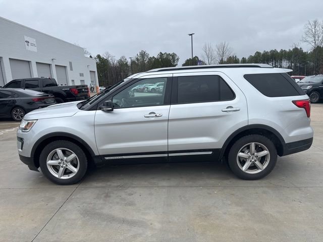 Used 2018 Ford Explorer XLT w/ Equipment Group 202A image 10