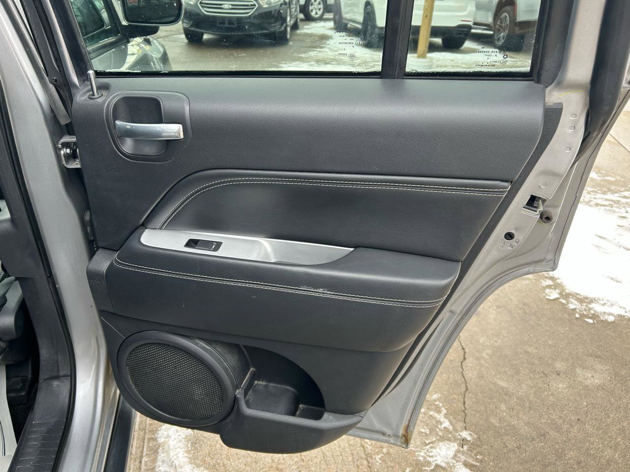 Used 2016 Jeep Compass High Altitude FWD image 15