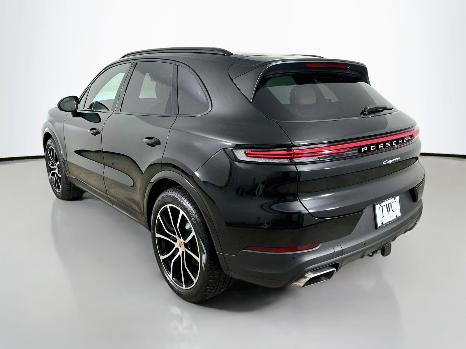 New 2026 Porsche Cayenne AWD/4WD image 7