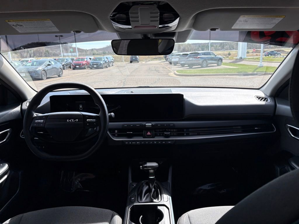 Used 2025 Kia K4 LX FWD image 15