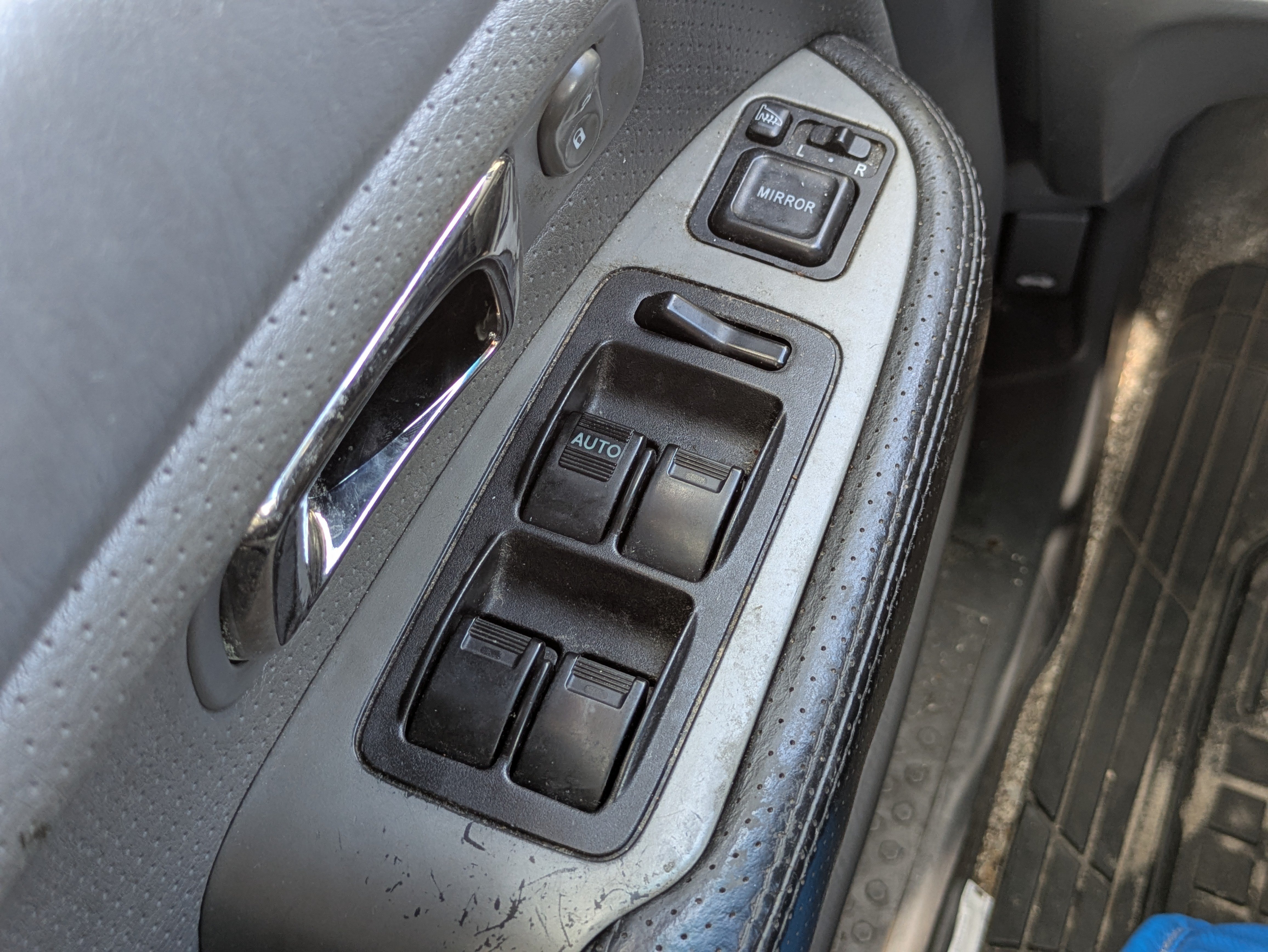 Used 2004 Honda Pilot EX image 21