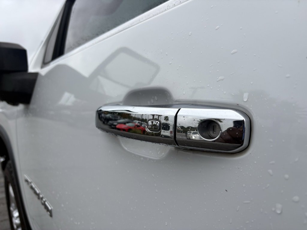 Used 2020 Chevrolet Silverado 2500 LTZ w/ LTZ Premium Package image 9