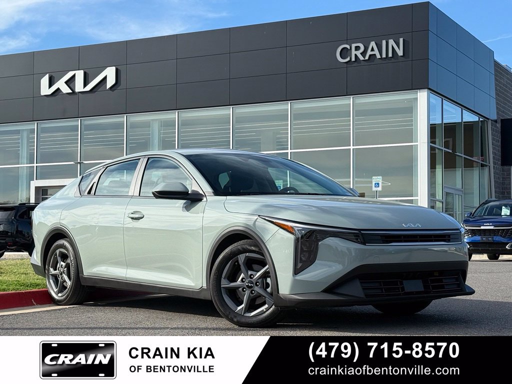 Certified 2025 Kia K4 FWD image 1