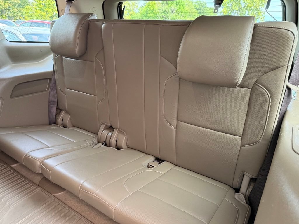 Used 2019 Chevrolet Tahoe Premier AWD/4WD image 16