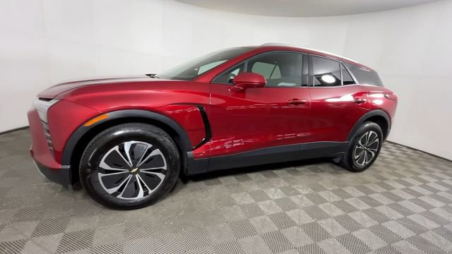 Used 2024 Chevrolet Blazer EV LT AWD/4WD image 10