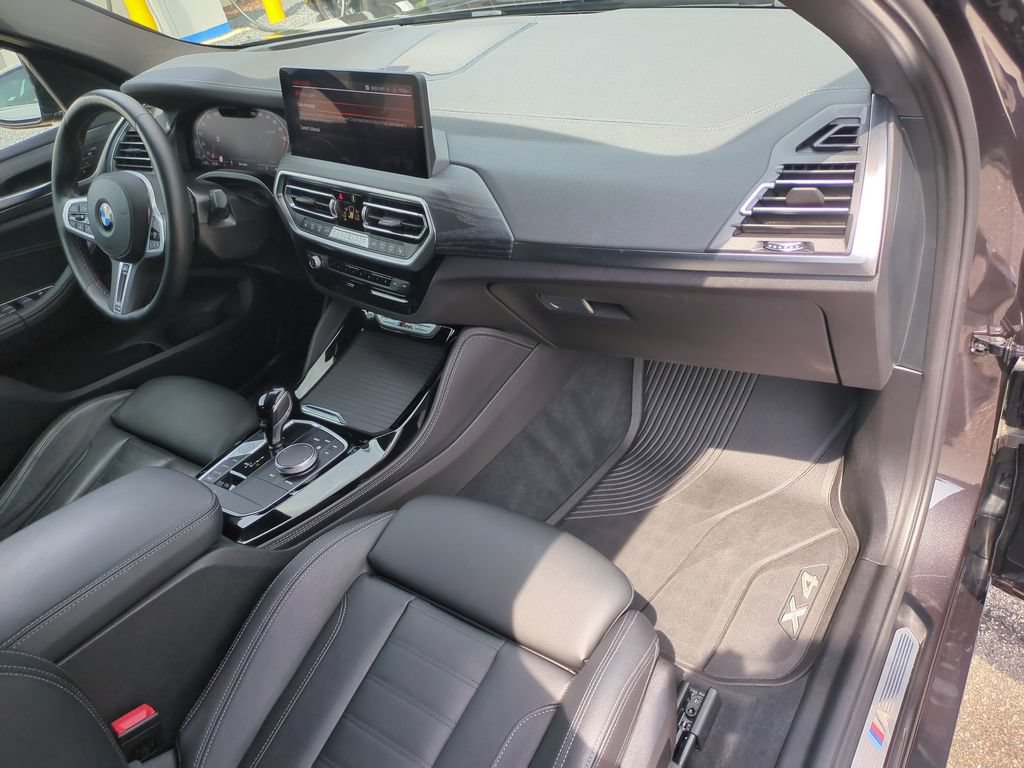 Used 2023 BMW X4 M40i AWD/4WD image 36
