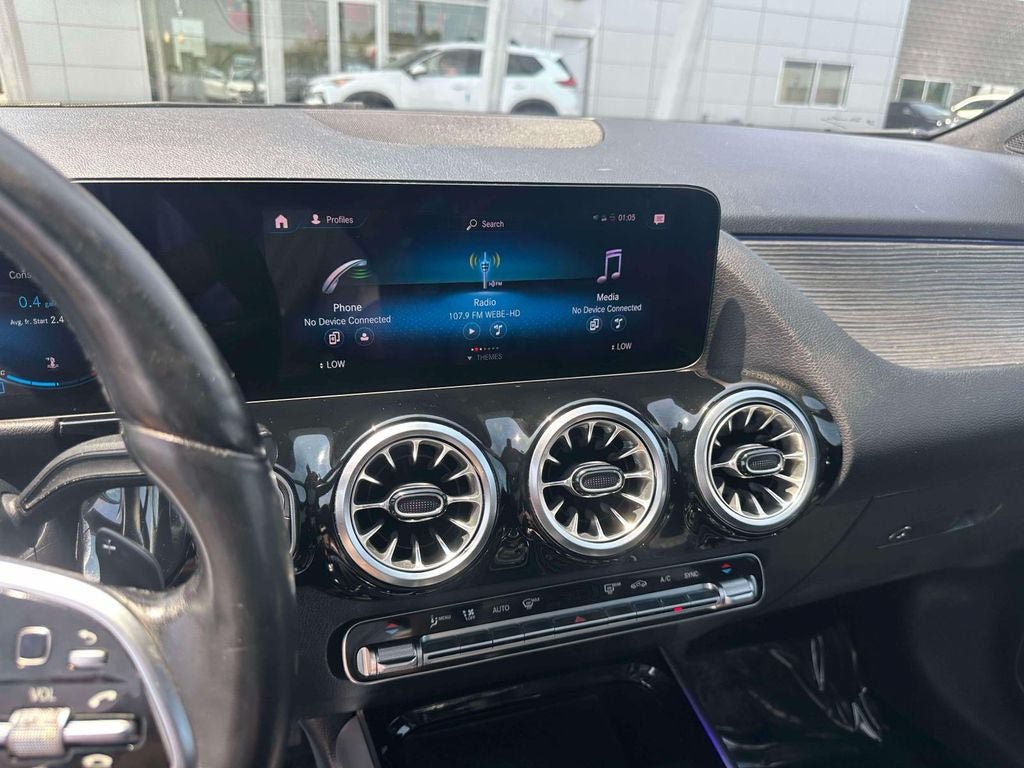 Used 2023 Mercedes-Benz GLA 250 4MATIC image 30