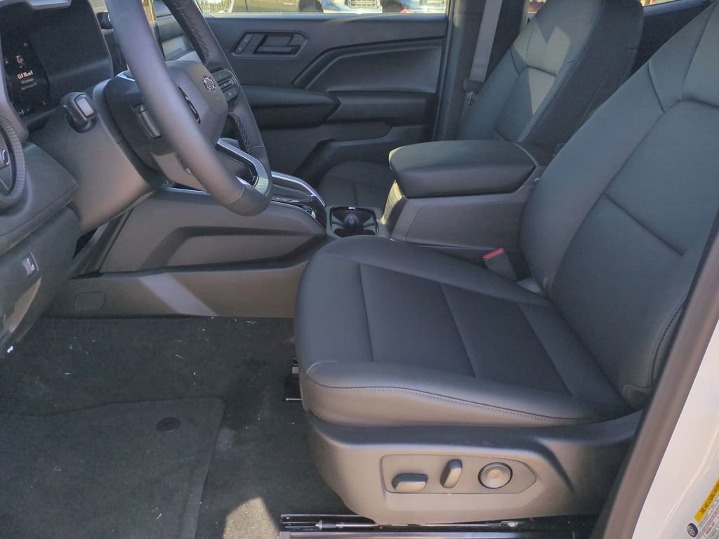 New 2026 Chevrolet Colorado Trail Boss w/ Off-Road Front Bumper Package image 19