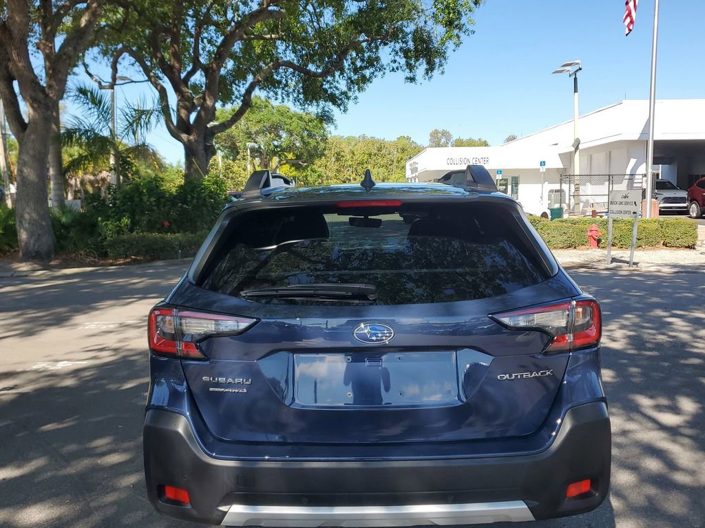 Used 2023 Subaru Outback Limited image 13