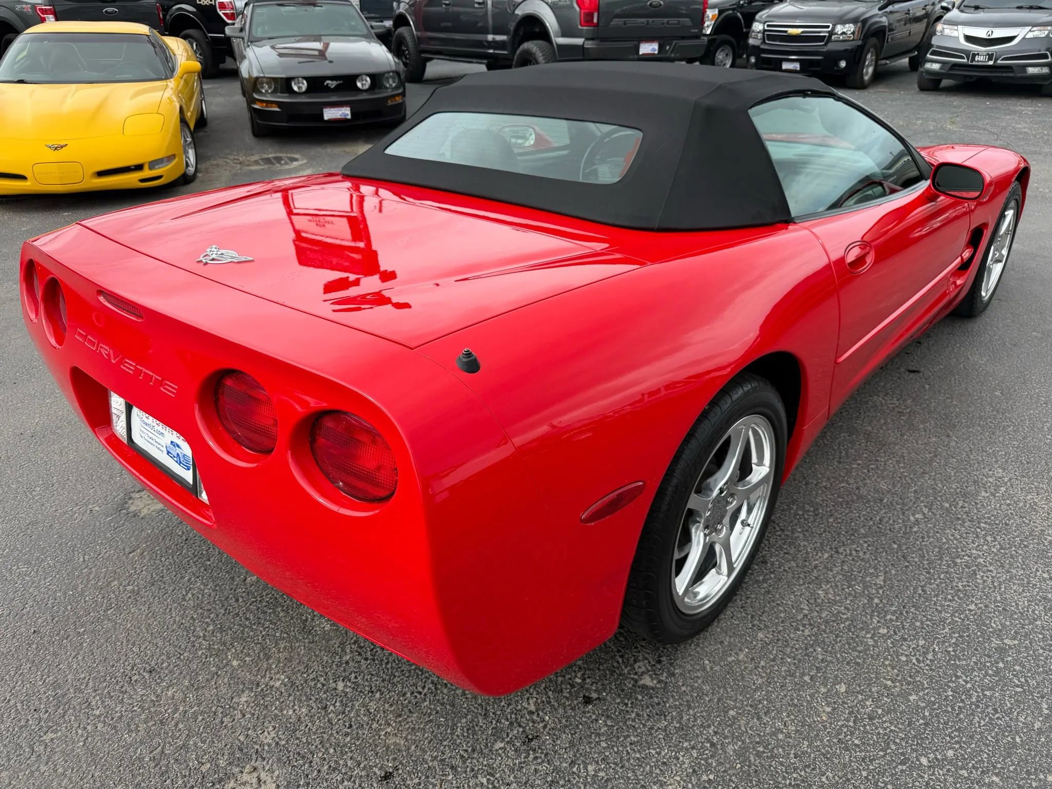 Used 2003 Chevrolet Corvette Convertible w/ Preferred Equipment Group1 RWD image 4