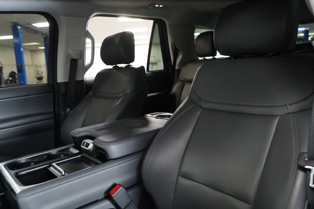 New 2026 Ford Expedition Active AWD/4WD image 19