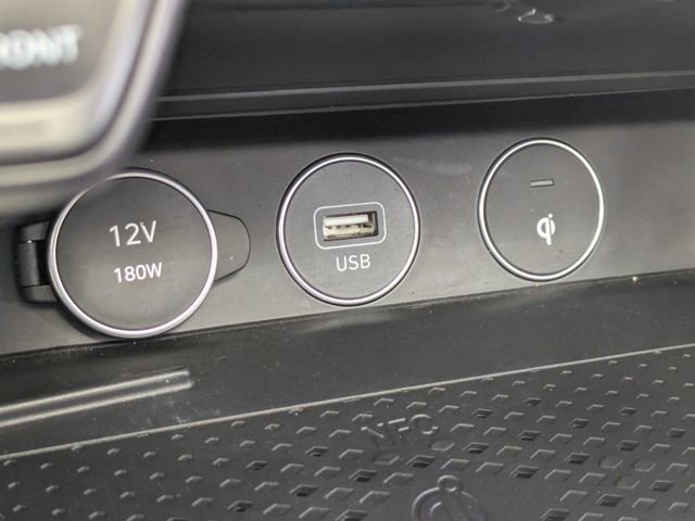 Used 2023 Genesis G70 3.3T w/ Sport Prestige Package image 18