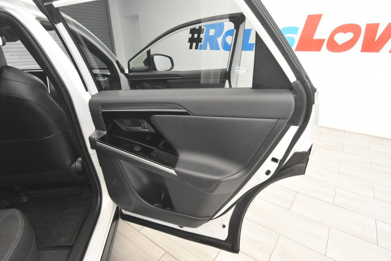 Used 2023 Toyota bZ4X AWD w/ Weather Package image 23