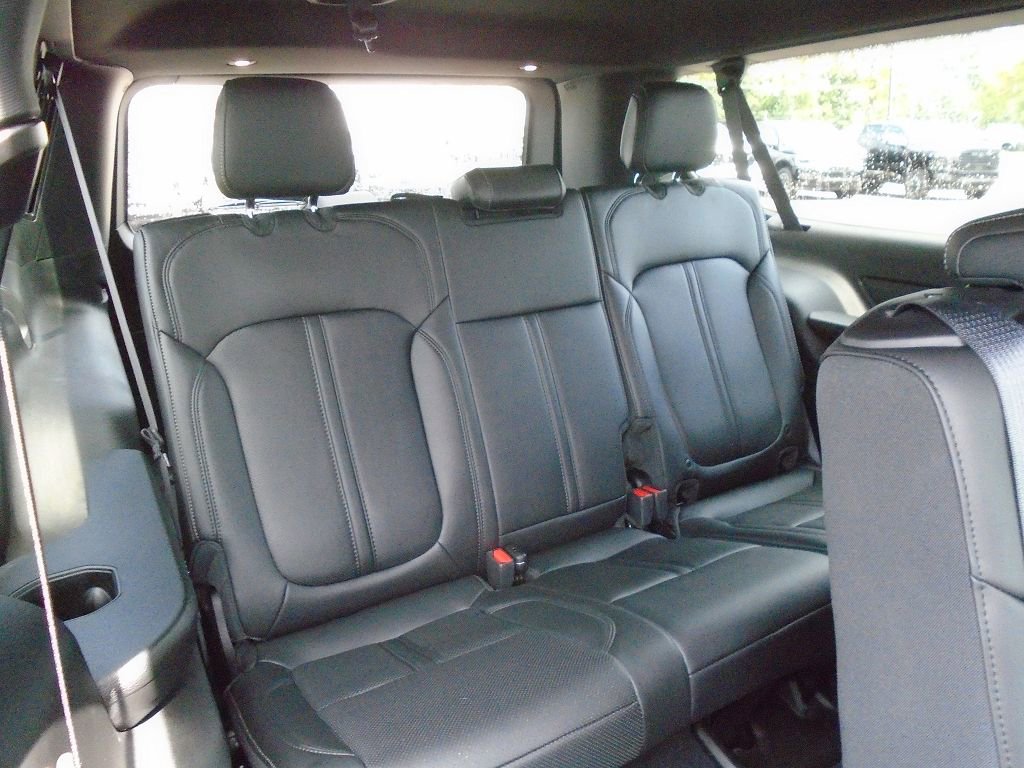 New 2025 Jeep Wagoneer L Series II image 10
