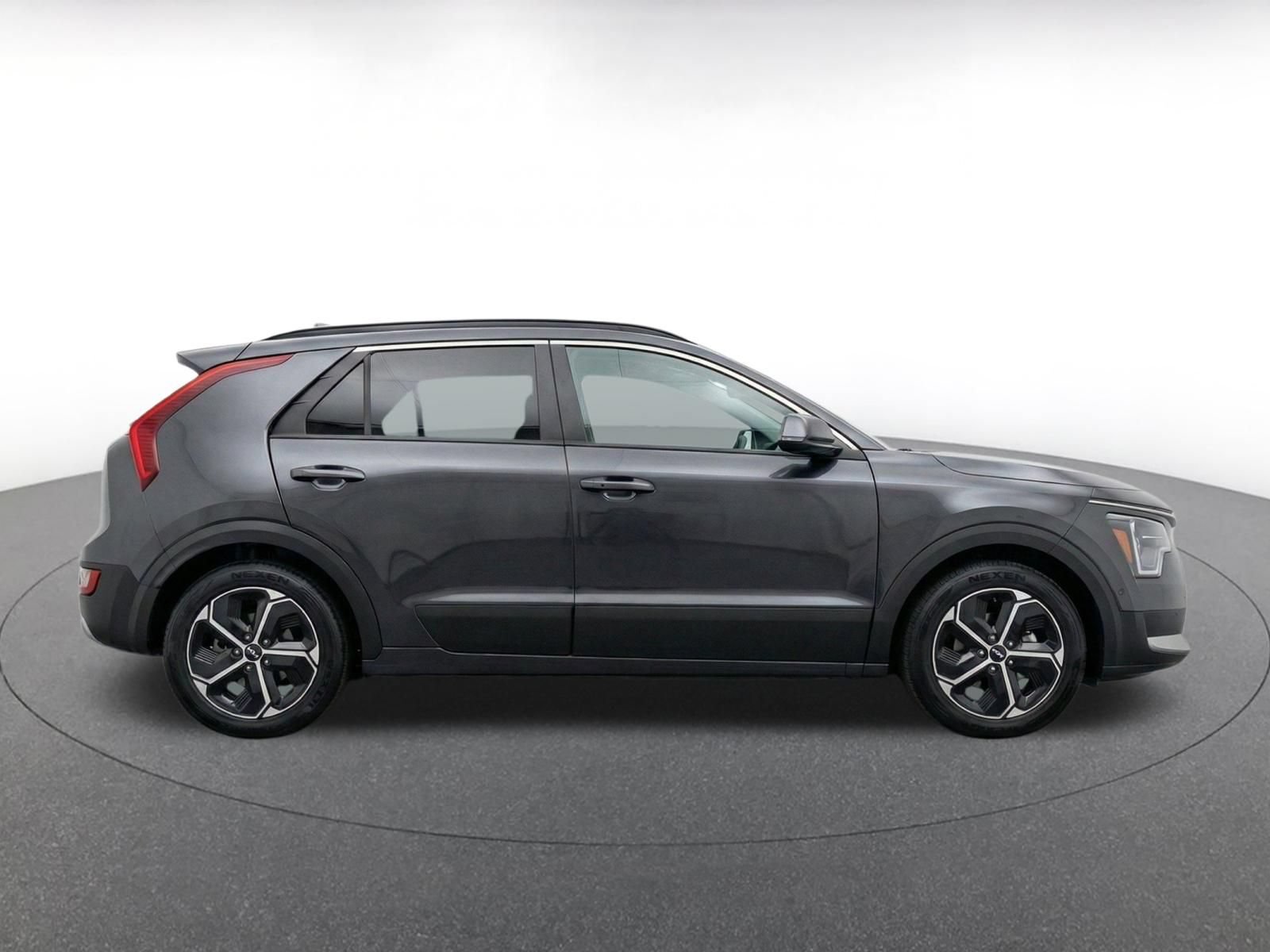 Used 2026 Kia Niro LX FWD image 10