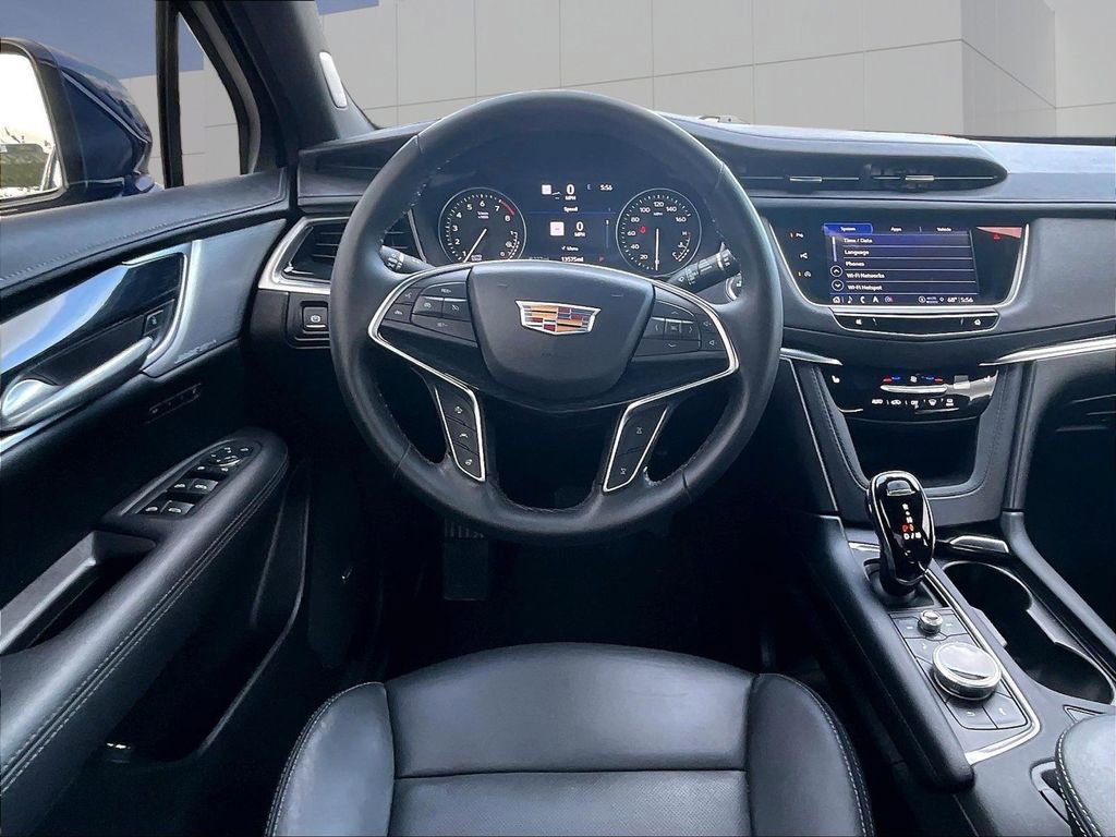 Used 2025 Cadillac XT5 Premium Luxury w/ Technology Package FWD image 13