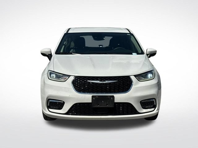 Used 2023 Chrysler Pacifica Touring-L FWD image 10