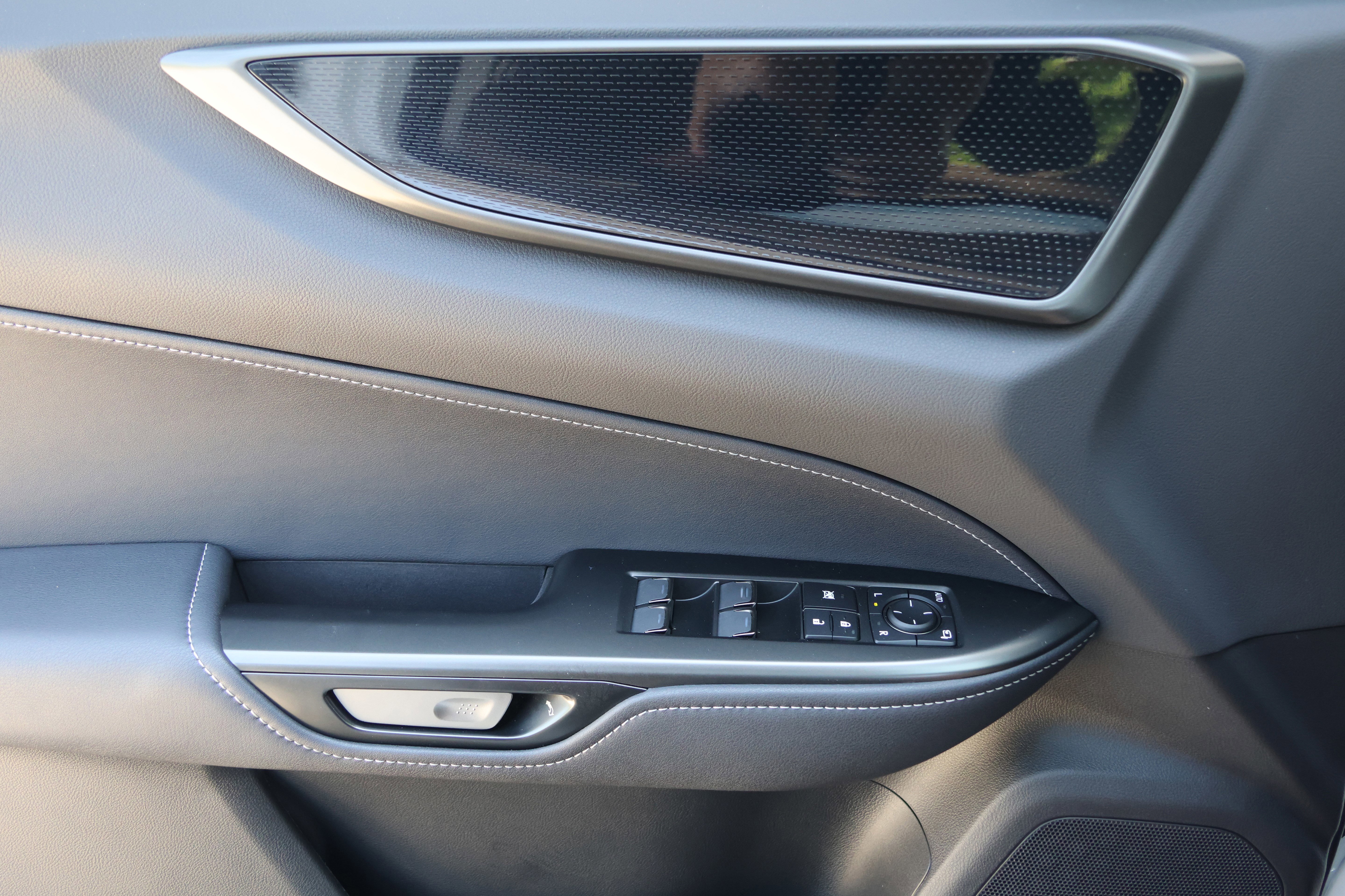 Used 2026 Lexus NX 350h AWD w/ Accessory Package (2T) image 12