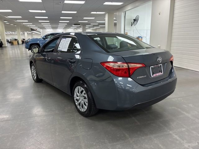 Used 2017 Toyota Corolla LE w/ Carpet Mat Package (TMS) FWD image 5