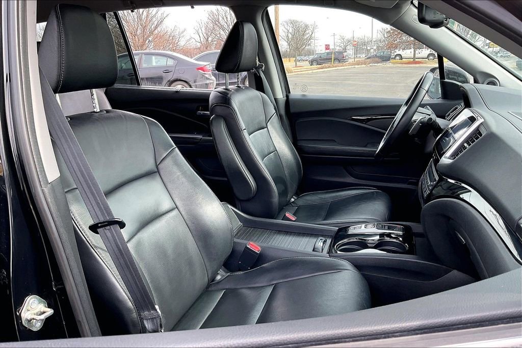 Used 2016 Honda Pilot Touring image 8