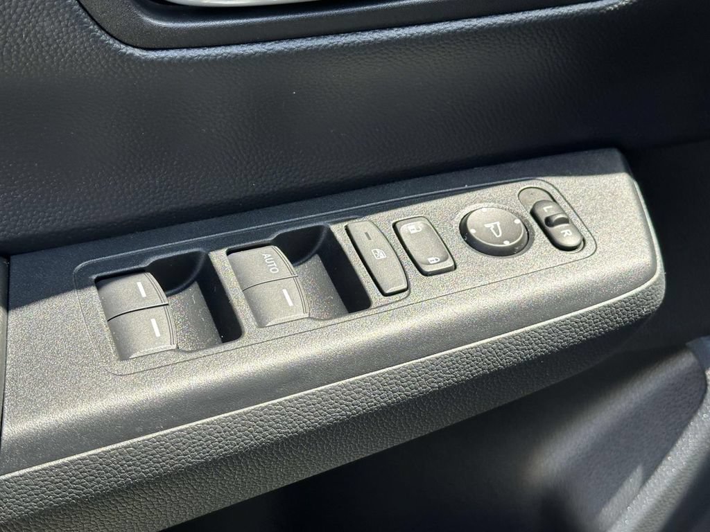 Used 2024 Honda CR-V LX image 15