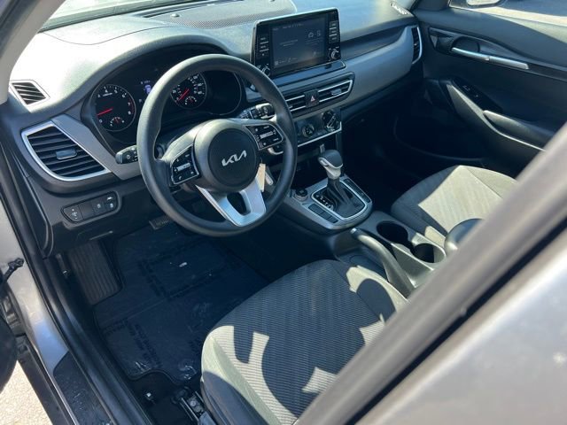 Certified 2023 Kia Seltos LX image 13