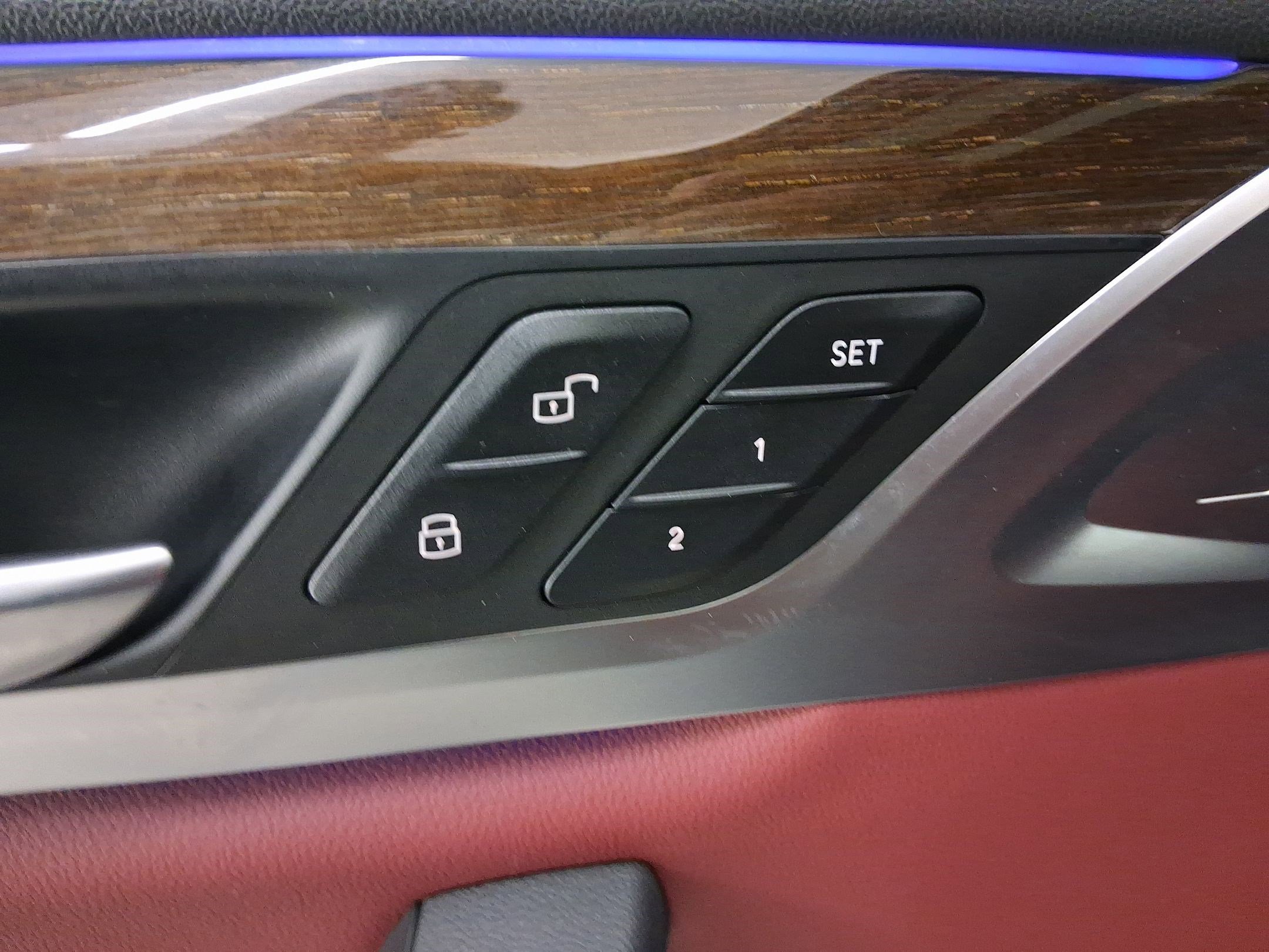 Used 2022 BMW X4 xDrive30i w/ Parking Assistance Package image 12