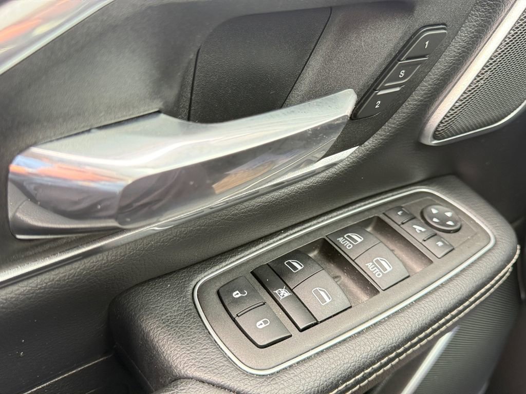Certified 2023 RAM 1500 Laramie image 28