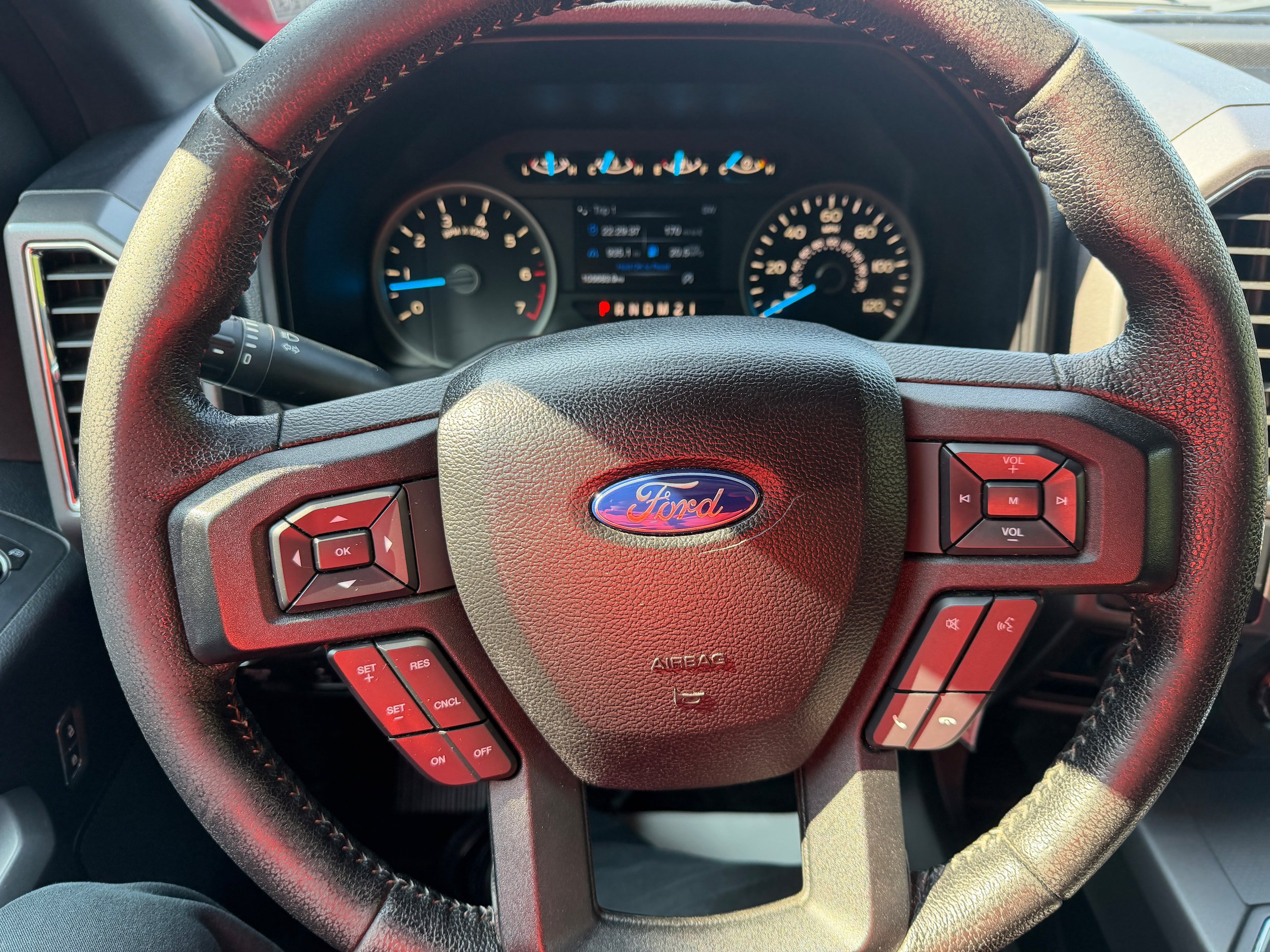 Used 2016 Ford F150 XLT w/ Equipment Group 302A Luxury AWD/4WD image 29