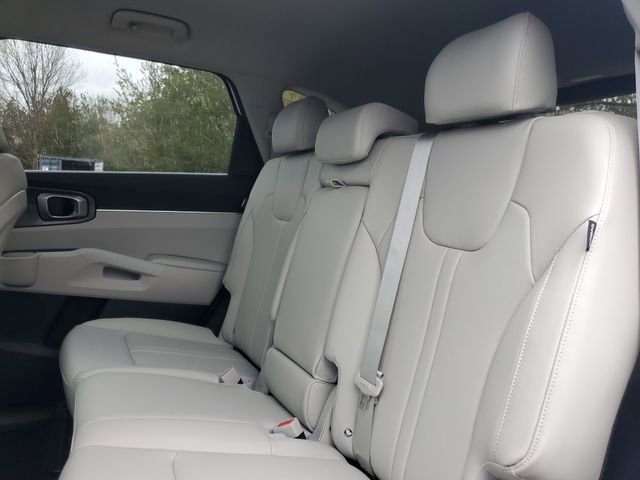 New 2026 Kia Sorento S image 10